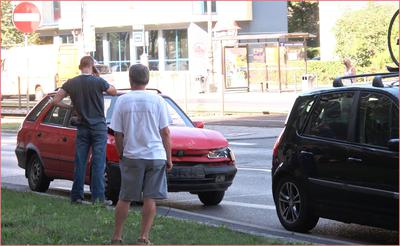 Kolejny wypadek samochodowy we Wrocławiu
