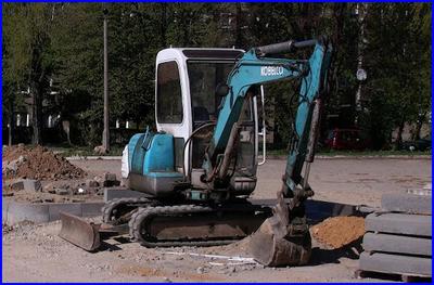 Roboty drogowe przy użyciu koparko ładowarki